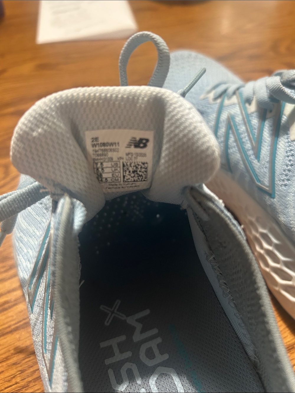 New Balance Pale Blue Knit Running Shoes - Picture 6 of 6